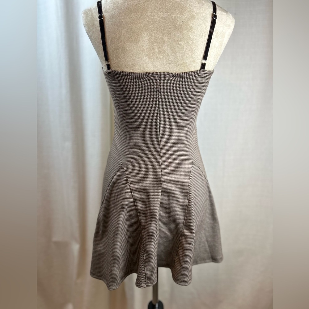 Kirious Los Angeles‎ Brown & White Checkered, Velvet Straps and Bow Mini Dress - Picture 3 of 6